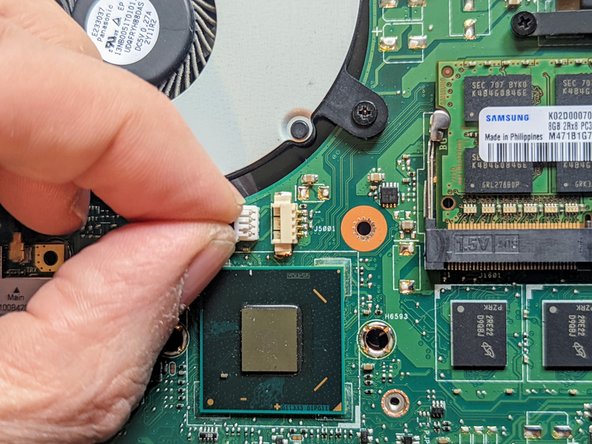 ASUS VivoBook S400C Motherboard Replacement, CPU Fan / Heat Sink Assembly: crwdns2935265:029crwdnd2935265:03crwdnd2935265:03crwdne2935265:0