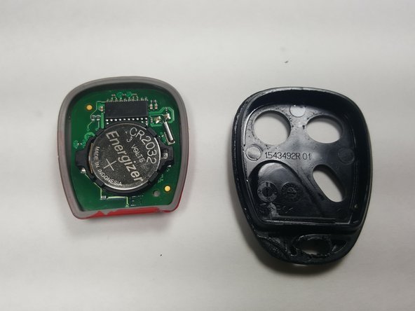 GM Key Fob  Plastic Housing Replacement: шаг 3, изображение 2 из 2