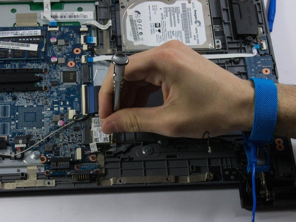 Lenovo Ideapad Flex 15 Wireless Networking Card Replacement: crwdns2935265:09crwdnd2935265:02crwdnd2935265:03crwdne2935265:0