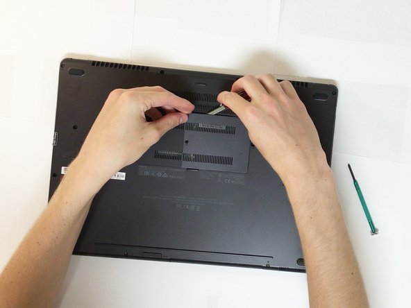 Gigabyte P35K Laptop Hard Drive Replacement: crwdns2935265:03crwdnd2935265:02crwdnd2935265:03crwdne2935265:0