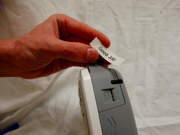 Fixing a Jammed Paper-Roll in your Brother PT-90 Personal Labeler: crwdns2935265:06crwdnd2935265:03crwdnd2935265:03crwdne2935265:0