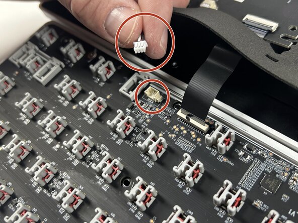 Razer Huntsman Mini I/O Board Replacement: crwdns2935265:04crwdnd2935265:02crwdnd2935265:02crwdne2935265:0