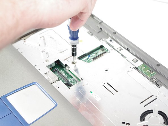 Dell Inspiron 5100 PP07L Heatsink Replacement: crwdns2935265:07crwdnd2935265:02crwdnd2935265:02crwdne2935265:0