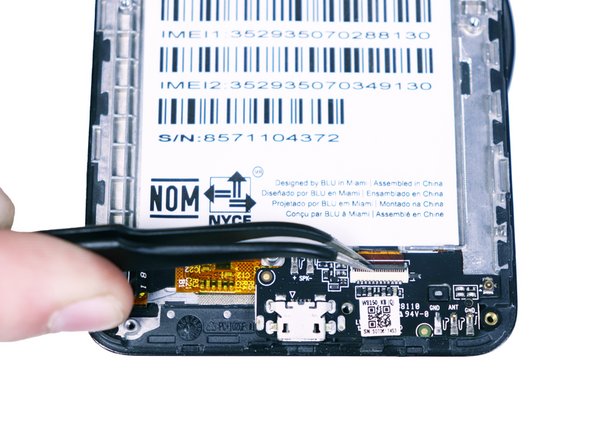 BLU Life X8 Screen Replacement: 手順 13、 3の画像 2