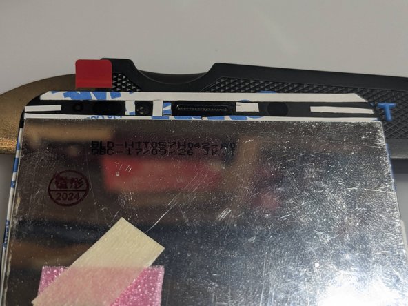 Wiko View Screen Replacement, Add the new adhesive: crwdns2935265:016crwdnd2935265:02crwdnd2935265:03crwdne2935265:0