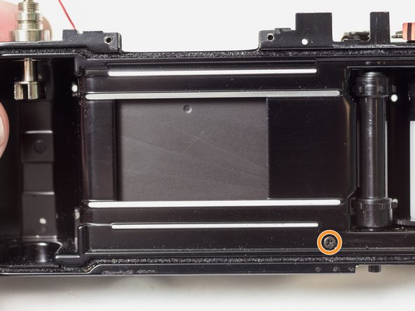 Pentax ME Super Shutter Service, Remove shutter block: crwdns2935265:023crwdnd2935265:02crwdnd2935265:03crwdne2935265:0