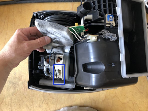 Bosch Pro Animal BSGL5ZOO2 Motor Replacement, Connecting the Motor: crwdns2935265:011crwdnd2935265:02crwdnd2935265:03crwdne2935265:0