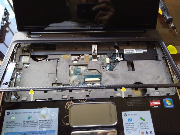 Desmontaje de laptop HP Pavilion dv4-2040us: crwdns2935265:010crwdnd2935265:03crwdnd2935265:03crwdne2935265:0