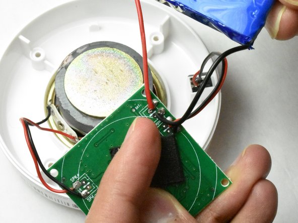 ShowerDoorDirect Shower Speaker Battery Replacement: stap 0, afbeelding 2 van 3