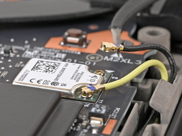 Lenovo ThinkPad T16 Gen 3 Motherboard Replacement, Disconnect the WiFi antennas: stap 0, afbeelding 2 van 3