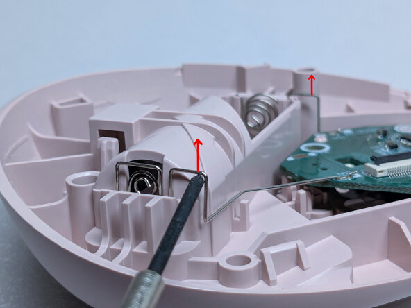 Logitech Lift Teardown, Removing Sensor Board: crwdns2935265:07crwdnd2935265:02crwdnd2935265:03crwdne2935265:0