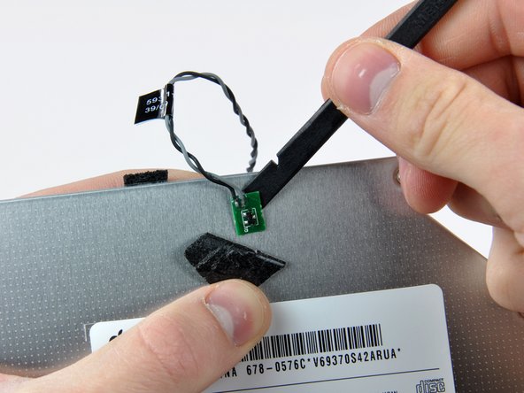 iMac Intel 27" EMC 2429 Optical Drive Replacement: crwdns2935265:018crwdnd2935265:02crwdnd2935265:02crwdne2935265:0