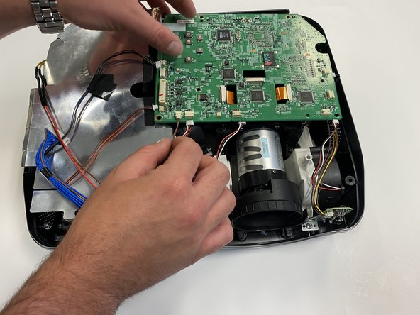 Hitachi CP-X440 Lens Replacement: crwdns2935265:04crwdnd2935265:02crwdnd2935265:02crwdne2935265:0