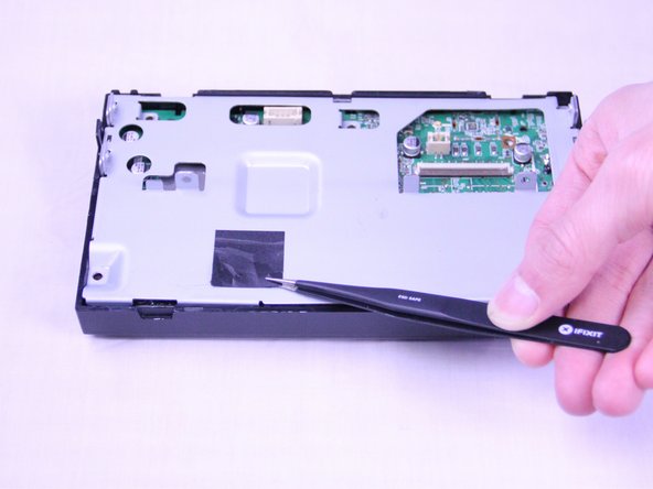 Sony XAV-AX100 Display Board Replacement, Display Board: crwdns2935265:010crwdnd2935265:02crwdnd2935265:03crwdne2935265:0