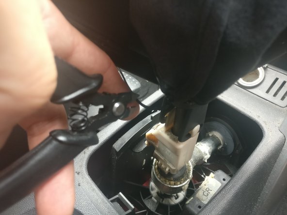 Vauxhall Gear Shift Gaiter Replacement, Fit New Gaiter: crwdns2935265:03crwdnd2935265:03crwdnd2935265:03crwdne2935265:0