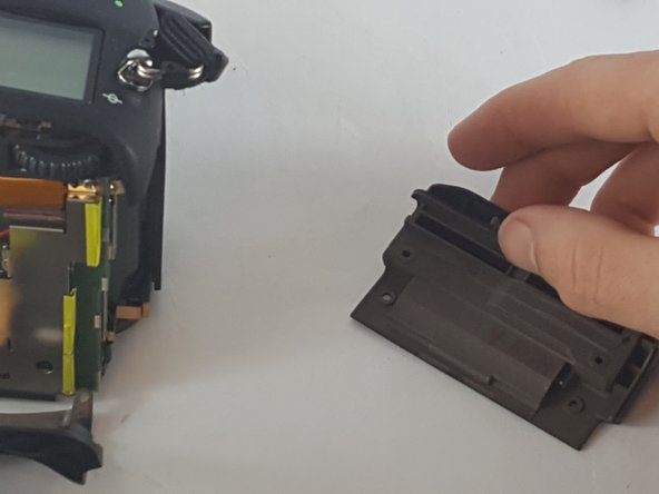 Nikon D610 Flash Capacitor Replacement: crwdns2935265:08crwdnd2935265:02crwdnd2935265:02crwdne2935265:0