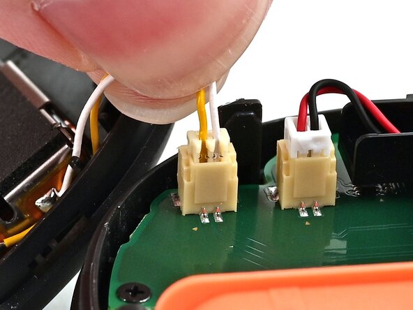 Joy-Con 2 (Right) Joystick Replacement, Connect the rumble motor: crwdns2935265:045crwdnd2935265:02crwdnd2935265:03crwdne2935265:0