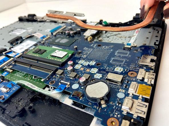 HP 15-ay114cy Motherboard Replacement, Remove the Heatsink: crwdns2935265:010crwdnd2935265:03crwdnd2935265:03crwdne2935265:0