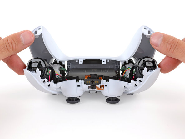 Sony DualSense Controller Microphone Replacement: crwdns2935265:013crwdnd2935265:02crwdnd2935265:02crwdne2935265:0