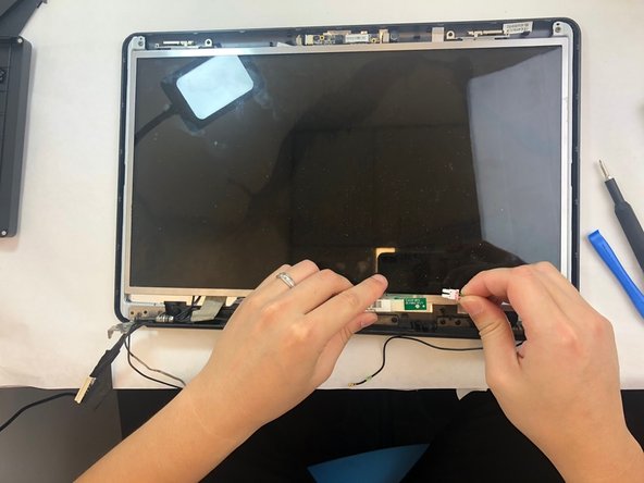 HP Pavillion G60-120US LCD Screen Replacement: crwdns2935265:025crwdnd2935265:03crwdnd2935265:03crwdne2935265:0