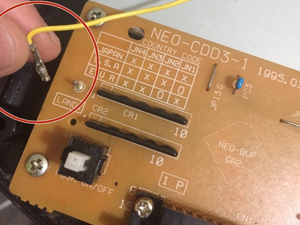 SNK Neo Geo CD Teardown, step 3: crwdns2935265:03crwdnd2935265:03crwdnd2935265:03crwdne2935265:0