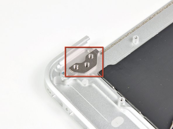 MacBook Air 13" Late 2010 Display Assembly Replacement: crwdns2935265:034crwdnd2935265:02crwdnd2935265:02crwdne2935265:0