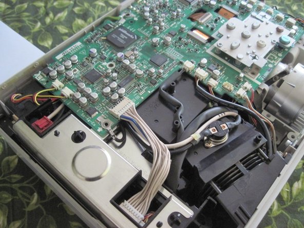 Sharp PG-A10X Thermal Fuse Replacement, Attach the thermal fuse: crwdns2935265:013crwdnd2935265:02crwdnd2935265:03crwdne2935265:0