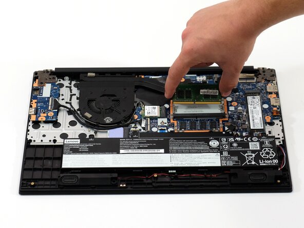 Lenovo ThinkPad E15 Gen 3 RAM Replacement: crwdns2935265:08crwdnd2935265:03crwdnd2935265:03crwdne2935265:0