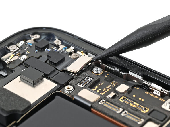 iPhone 16e Earpiece Speaker Replacement