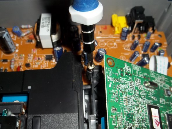 Magnavox MWD200F Disk Drive Replacement: crwdns2935265:010crwdnd2935265:03crwdnd2935265:03crwdne2935265:0