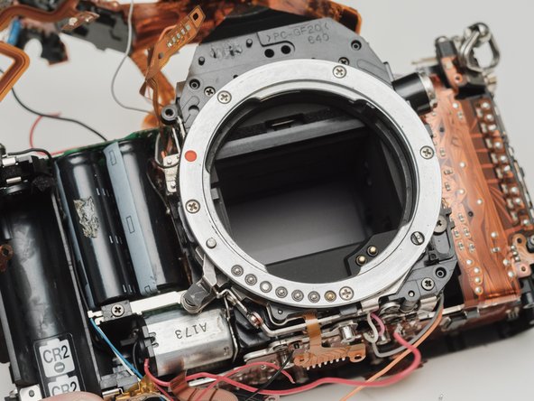 Mirror Box Removal, Flip the mirror up: crwdns2935265:024crwdnd2935265:02crwdnd2935265:02crwdne2935265:0