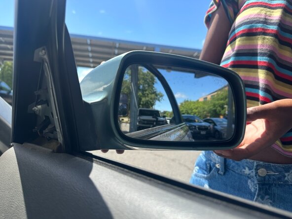 Toyota Camry 2008 Side Mirror Replacement: step 5, image 1 of 2