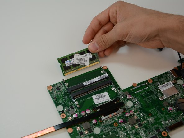 HP Pavilion Sleekbook 15-b142dx RAM Replacement: crwdns2935265:06crwdnd2935265:03crwdnd2935265:03crwdne2935265:0