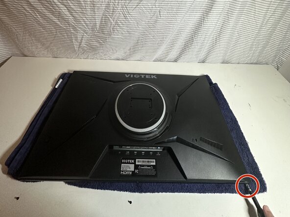 Viotek Gaming Monitor W2711SE Back Panel Attachment Latch Repair: crwdns2935265:03crwdnd2935265:03crwdnd2935265:03crwdne2935265:0