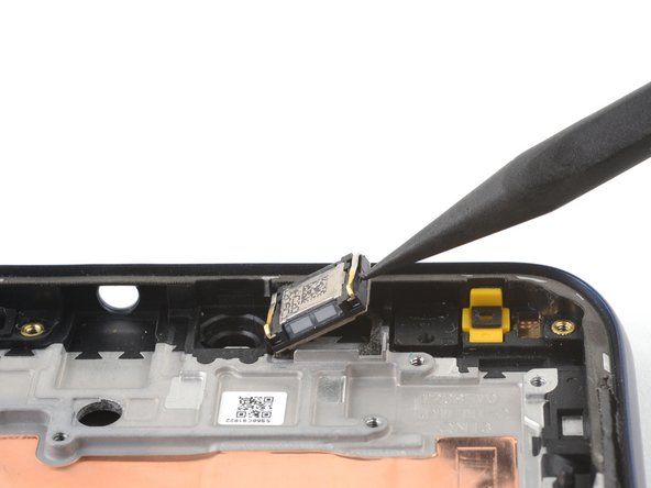 Motorola Moto G Play (2021) Screen Replacement, Remove the earpiece speaker: crwdns2935265:035crwdnd2935265:02crwdnd2935265:03crwdne2935265:0