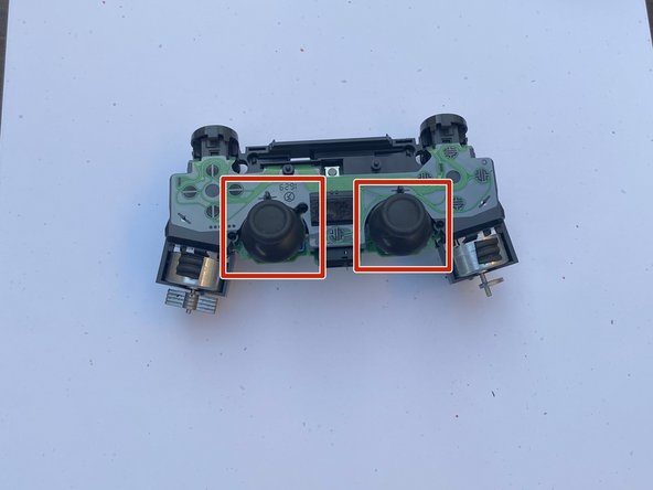 DulaShock 4 CUH-ZCT2 Potentiometer(s) Replacement: crwdns2935265:08crwdnd2935265:02crwdnd2935265:03crwdne2935265:0