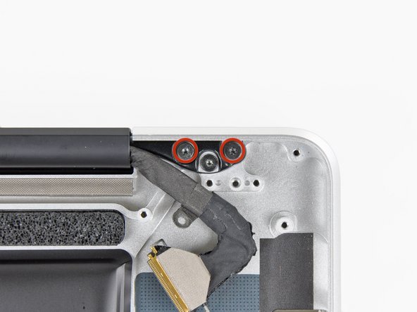 MacBook Pro 17" Unibody Upper Case Replacement: crwdns2935265:044crwdnd2935265:02crwdnd2935265:02crwdne2935265:0