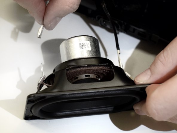 JBL Charge 5 Motherboard Replacement: crwdns2935265:014crwdnd2935265:03crwdnd2935265:03crwdne2935265:0