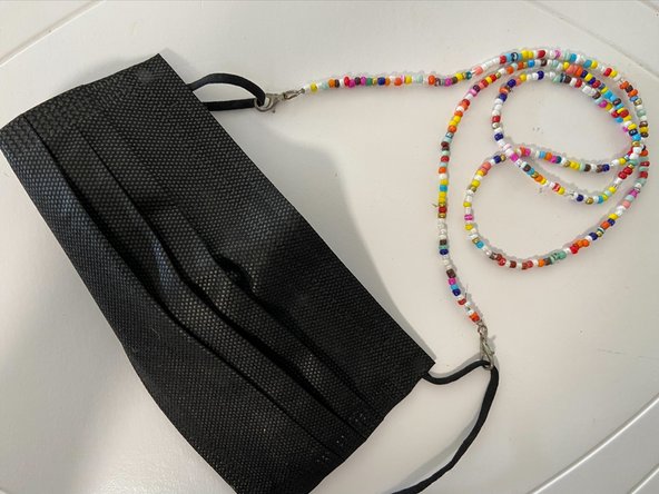 How to Repair the Jump Ring on a Mask Holder: crwdns2935265:06crwdnd2935265:02crwdnd2935265:02crwdne2935265:0