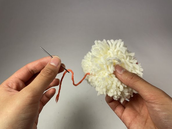 How to Replace the Pom Pom on a Beanie: crwdns2935265:04crwdnd2935265:03crwdnd2935265:03crwdne2935265:0