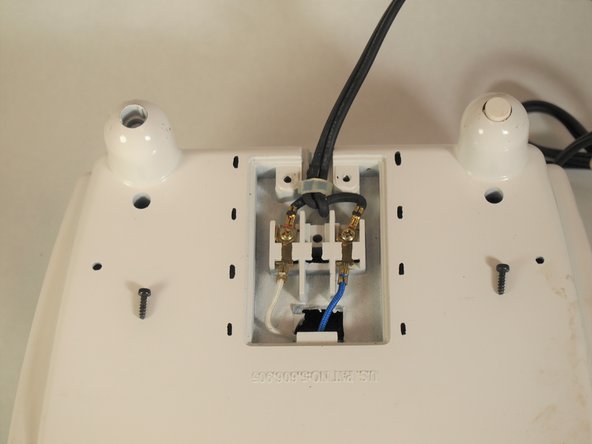 George Foreman GR-20 Disassembly: crwdns2935265:07crwdnd2935265:02crwdnd2935265:02crwdne2935265:0