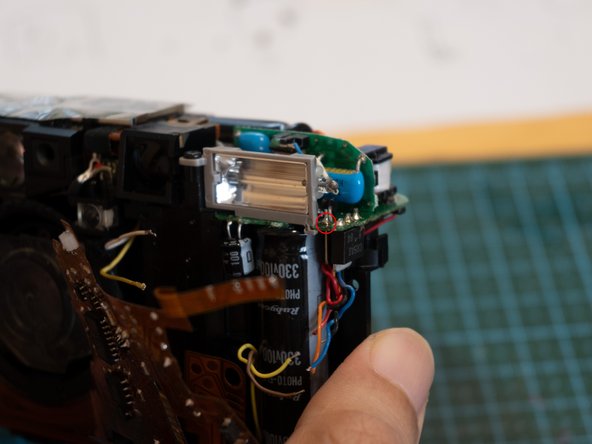 Yashica T5D Shutter Flex Cable Replacement: crwdns2935265:09crwdnd2935265:03crwdnd2935265:03crwdne2935265:0