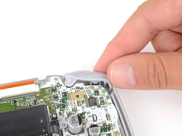 Game Boy Advance Speaker Replacement, Remove the shoulder buttons: crwdns2935265:06crwdnd2935265:01crwdnd2935265:03crwdne2935265:0