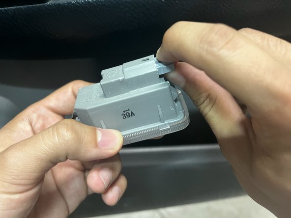 2004 Toyota 4Runner Passenger Side Window Replacement: crwdns2935265:03crwdnd2935265:02crwdnd2935265:03crwdne2935265:0