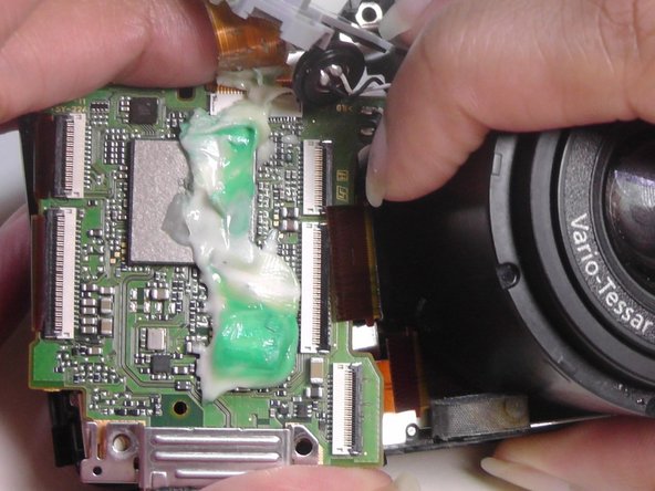 Sony Cyber-shot DSC-H20 Lens Assembly Replacement: crwdns2935265:010crwdnd2935265:02crwdnd2935265:02crwdne2935265:0