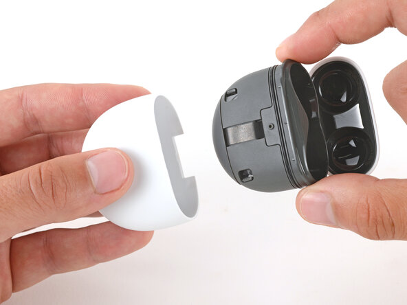 Google Pixel Buds 2a Bottom Shell Replacement, Remove the bottom shell: crwdns2935265:04crwdnd2935265:03crwdnd2935265:03crwdne2935265:0