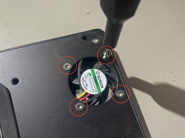 OWC Thunderbolt 3 Pro Dock fan replacement, Removing the fan: crwdns2935265:05crwdnd2935265:02crwdnd2935265:03crwdne2935265:0