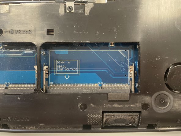 Dell Latitude E5540 Disassembly, Removing the RAM: crwdns2935265:03crwdnd2935265:03crwdnd2935265:03crwdne2935265:0