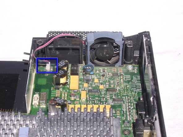 Disassembling the Compaq Armada 7800: crwdns2935265:023crwdnd2935265:01crwdnd2935265:03crwdne2935265:0