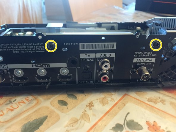 Sony BDV-NF620 Teardown, Second shield: crwdns2935265:012crwdnd2935265:02crwdnd2935265:02crwdne2935265:0
